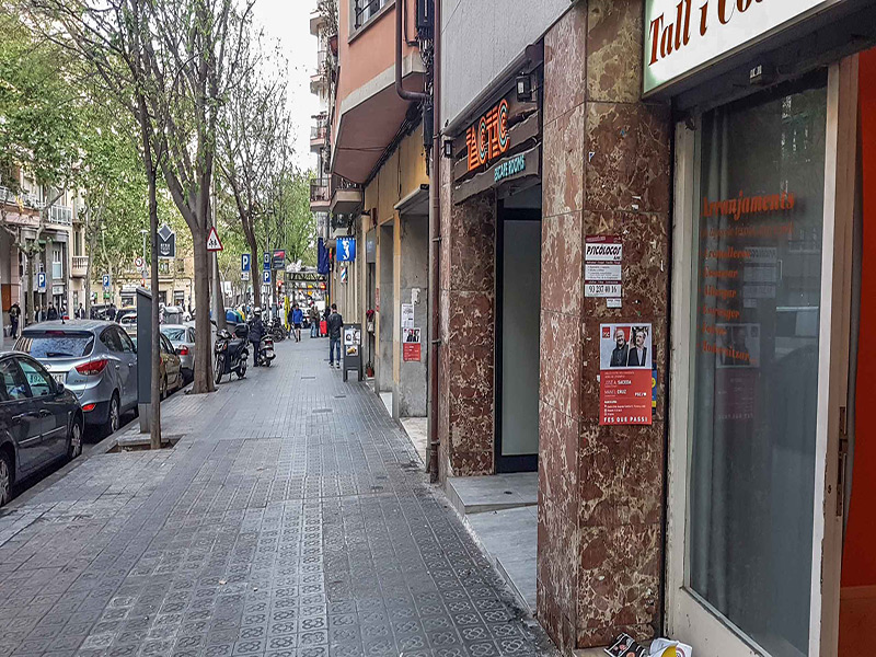 Restored shop of 38 m2 in L'Eixample, Sagrada Familia