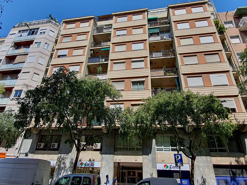 Original flat of 145 m2 in Sant Martí, Camp de l'Arpa del Clot